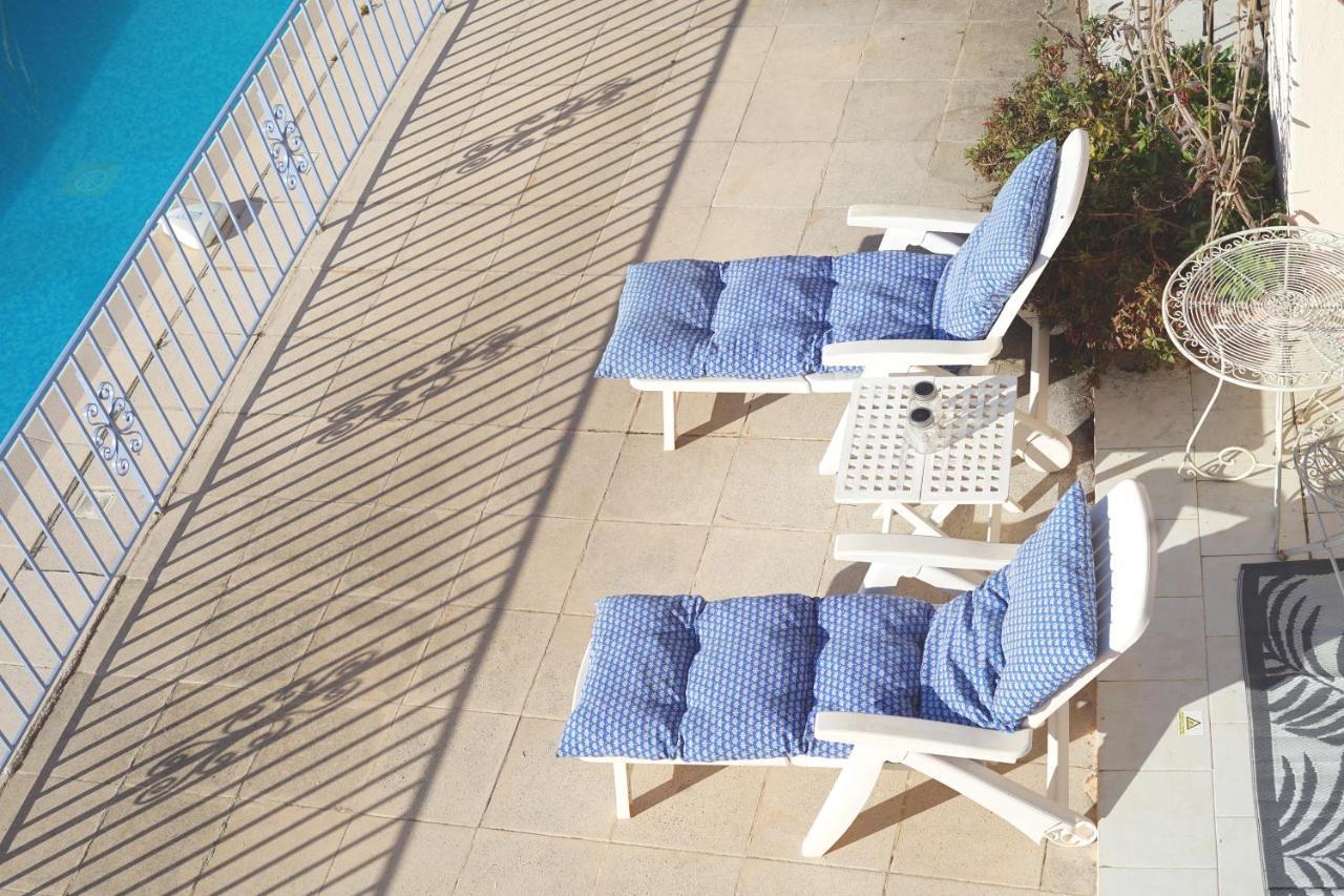 Les Volets Bleus Hotel Speracedes ภายนอก รูปภาพ