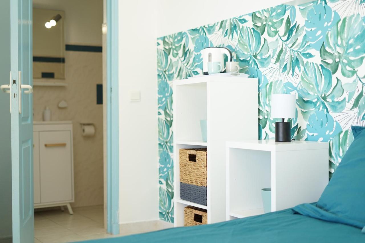 Les Volets Bleus Hotel Speracedes ภายนอก รูปภาพ