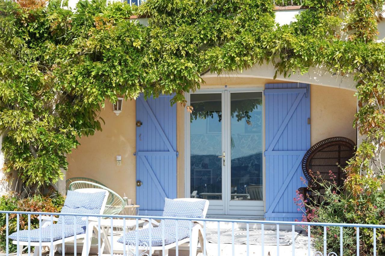 Les Volets Bleus Hotel Speracedes ภายนอก รูปภาพ