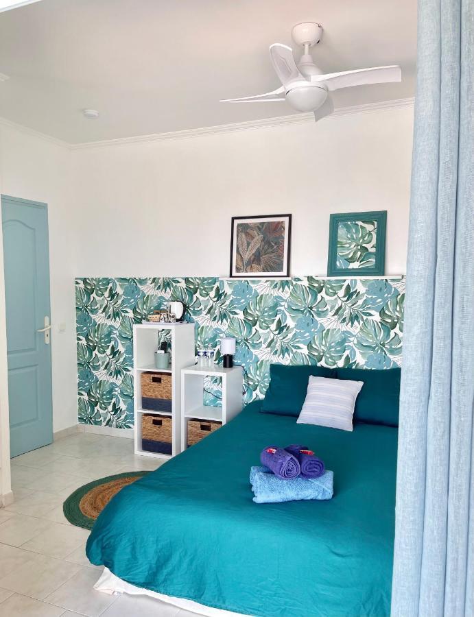 Les Volets Bleus Hotel Speracedes ภายนอก รูปภาพ